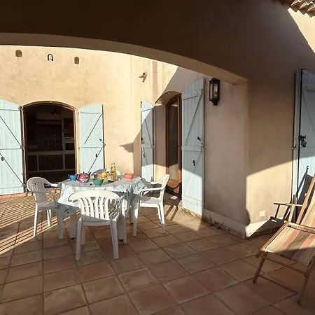 Дом отдыха Maison Calme 4 Pieces, 3 Chambres, Vue Mer, - Fr-1-251-849 *