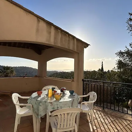 Maison Calme 4 Pieces, 3 Chambres, Vue Mer, بيت للعطل بورم لي ميموزا