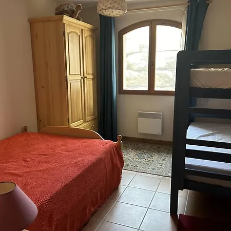 Maison Calme 4 Pieces, 3 Chambres, Vue Mer, بيت للعطل *