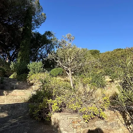 Дом отдыха Maison Calme 4 Pieces, 3 Chambres, Vue Mer, - Fr-1-251-849